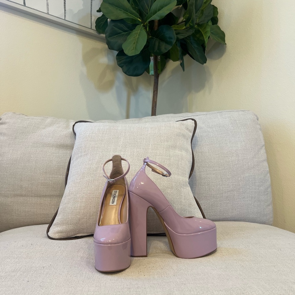 SOLD SOLD Steve Madden Lilac Platform Heels